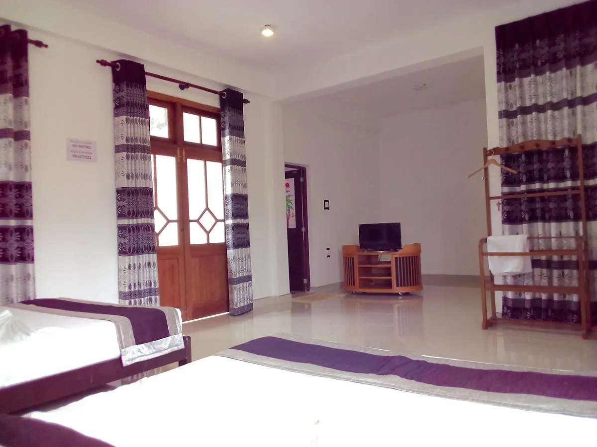 Nice Place Hotel Kandy