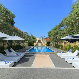 Bali Mega 3* Jimbaran (Bali)